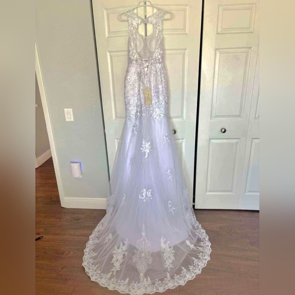 Nwt Beautiful Wedding Dress - Picture 3 of 16